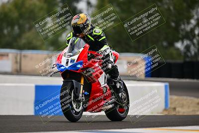 media/Apr-18-2025-TrackDaz (Fri) [[45f5874c44]]/B Group/Session 4 (Turn 6 - Outside)/